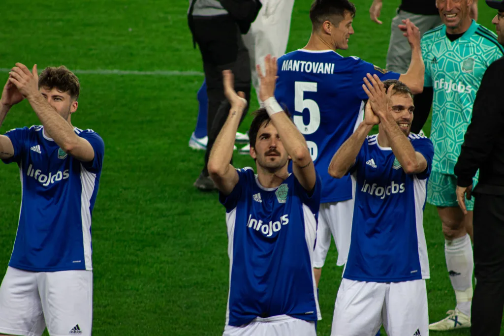 El Barrio players celebrating after winning the first Kings League