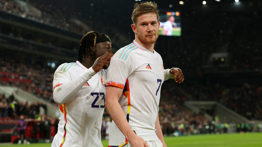 Kevin De Bryune celebrating after scoring a goal in the match that Belgium won against Germany 3-2