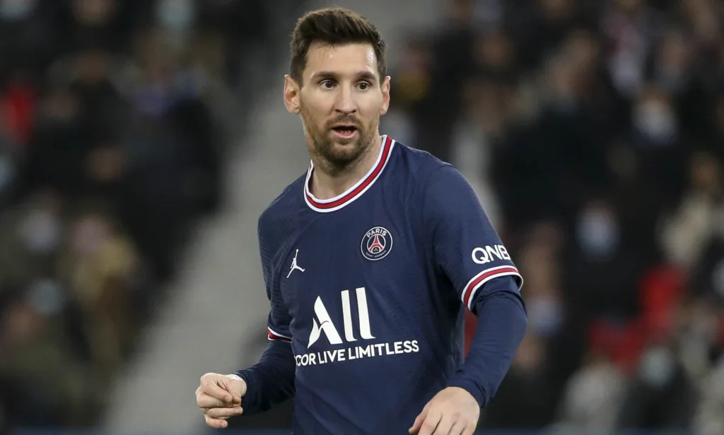 Lionel Messi wearing a PSG Shirt while on a match day