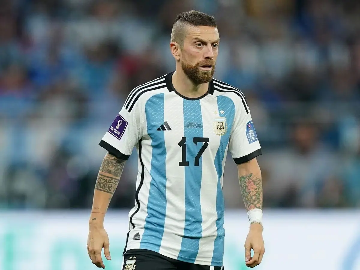 Papu Gomez with the Argentinan 2022 World Cup kit while playing a match with a failed anti-doping test