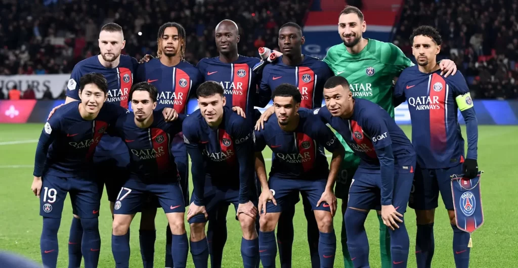 psg squad before a game that helped them crown themself as 2023/24 Ligue 1 Champions 